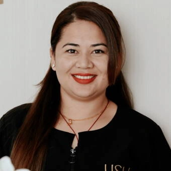 Mina | Beautician | lish beauty bar