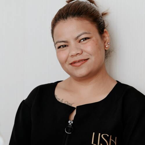 Kusum, Beautician in lish beauty bar